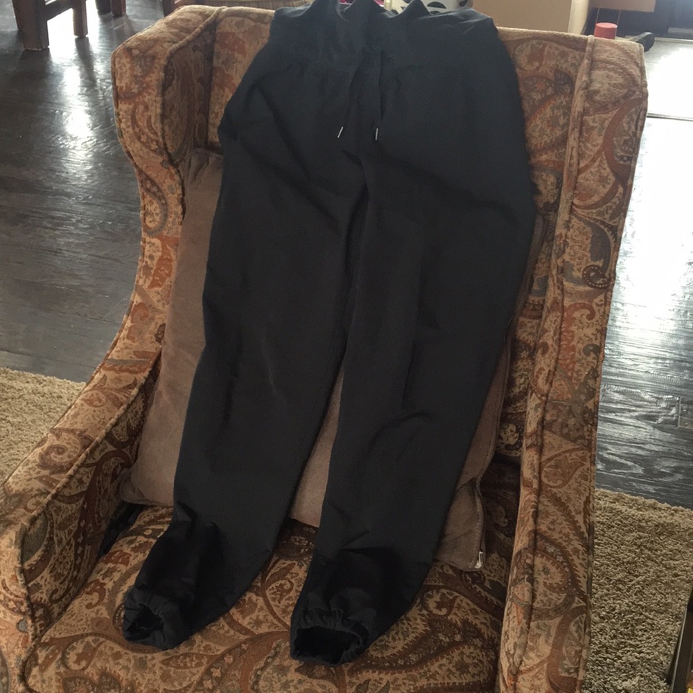 Black fitted sweats